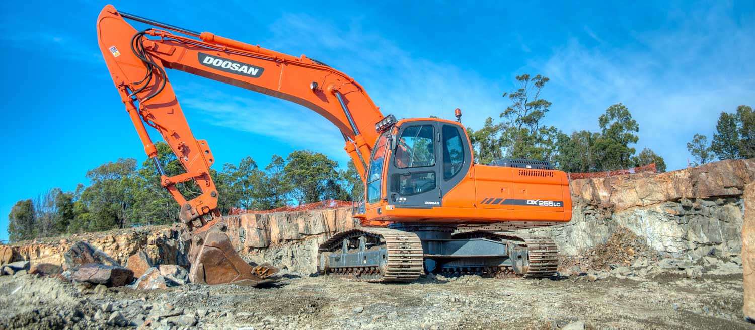 wallaroo's large excavator near bicheno east coast of tasmania