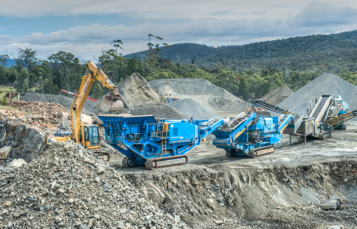 wallaroo quarry producing rock gravel stones boulders driveway road base